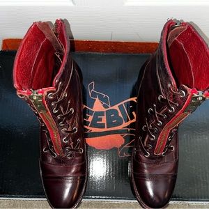 Freebird Liverpool Wine size 11